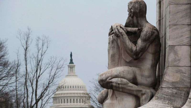 EE.UU. se acerca a la 'hora cero' para conjurar el temido 'precipicio fiscal'