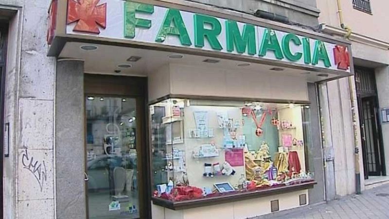 El pago de un euro por cada receta en Madrid se estrena entre críticos y conformes