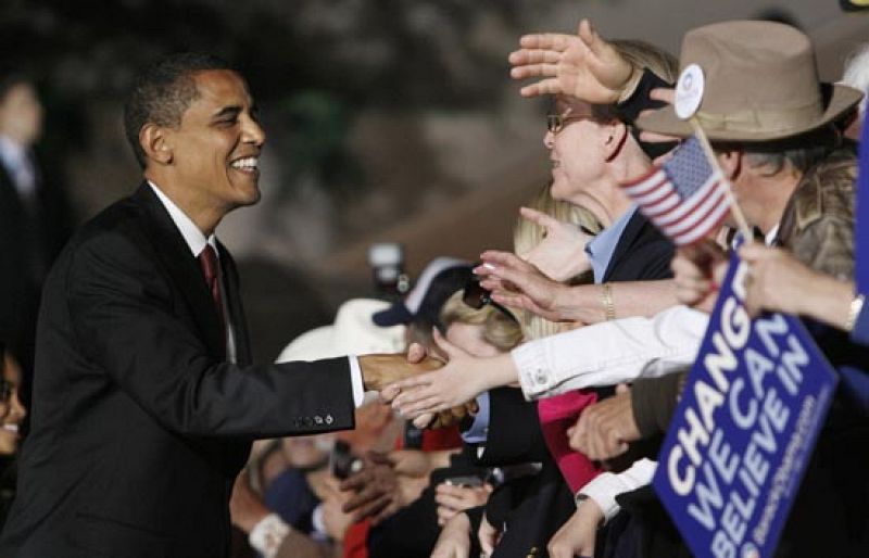 Obama proclama su victoria sobre Clinton en número de delegados
