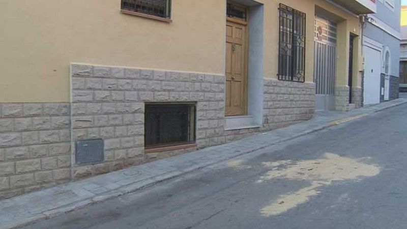 Una mujer muere asesinada por su expareja en la vía pública de Benaguasil en Valencia