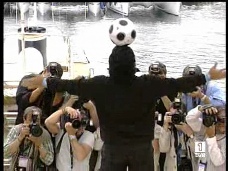 Maradona y Kusturica llevaron el fútbol al tapiz rojo de Cannes