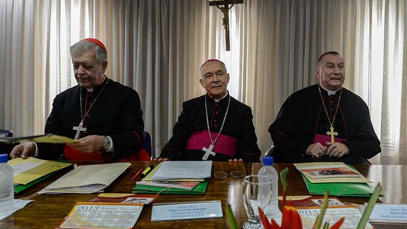 La Iglesia venezolana se alinea con la oposición, que llama a movilizarse ante la ausencia de Chávez