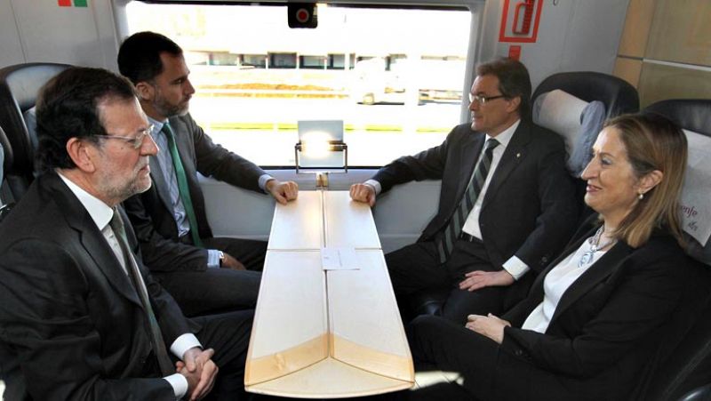 Rajoy aboga ante Mas por "avanzar juntos, abolir distancias y unir territorios"