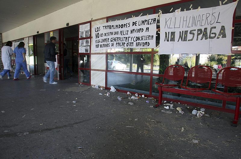 La huelga de limpieza en el Hospital General de Alicante llega al defensor del pueblo valenciano