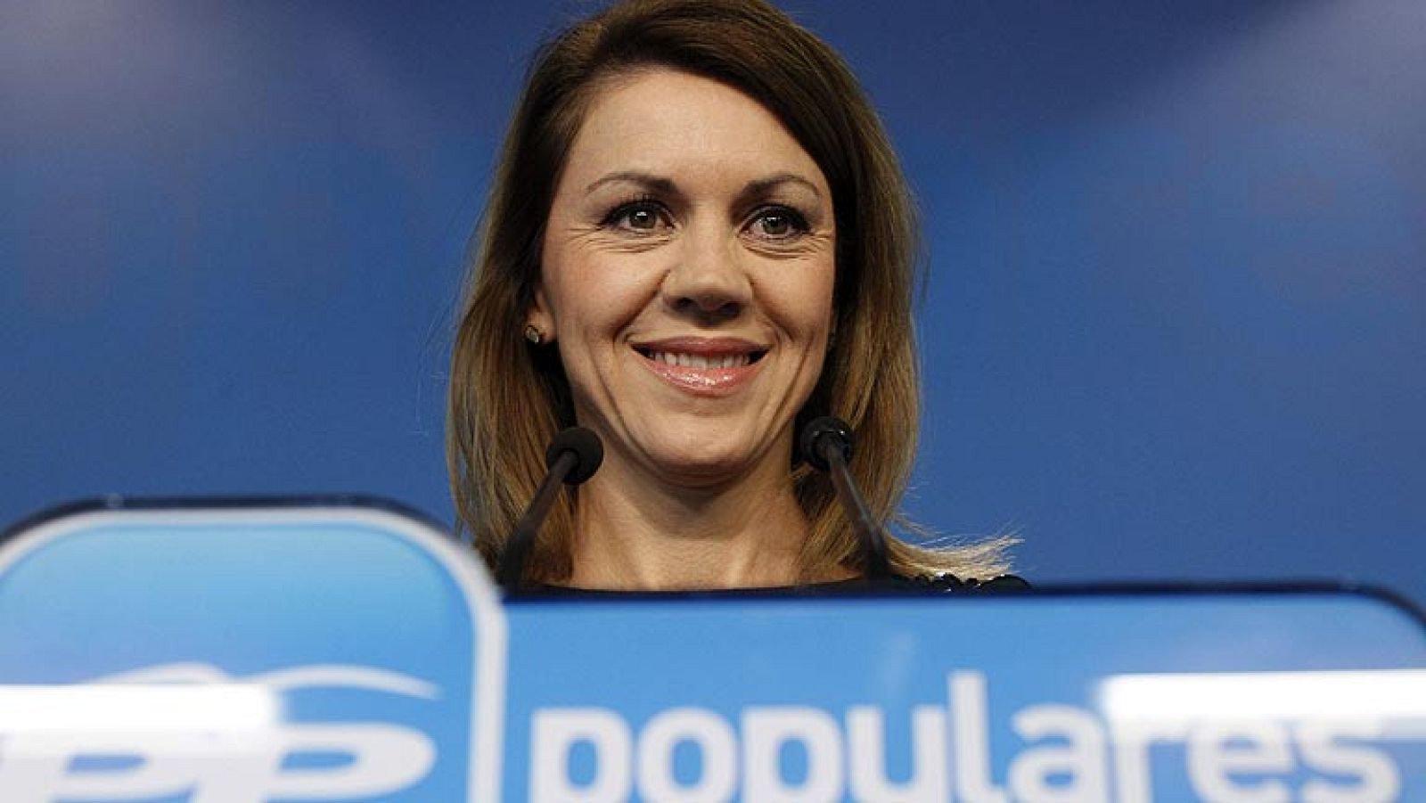 Cospedal dice que cobra su sueldo como presidenta de Castilla-La Mancha "y punto" - Informativo 24h | Ver