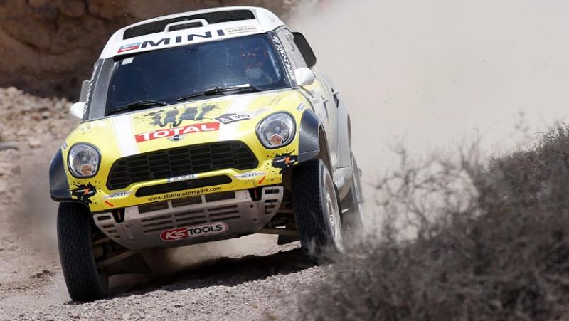 'Nani' Roma gana la quinta etapa del Dakar y Casteu se impone en motos