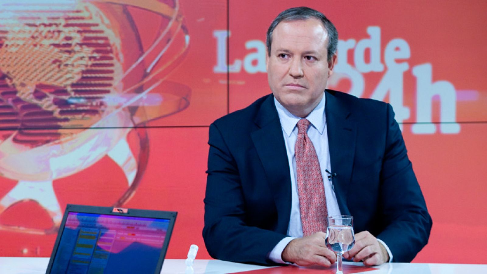 La patronal y el Gobierno preparan un nuevo contrato para jóvenes