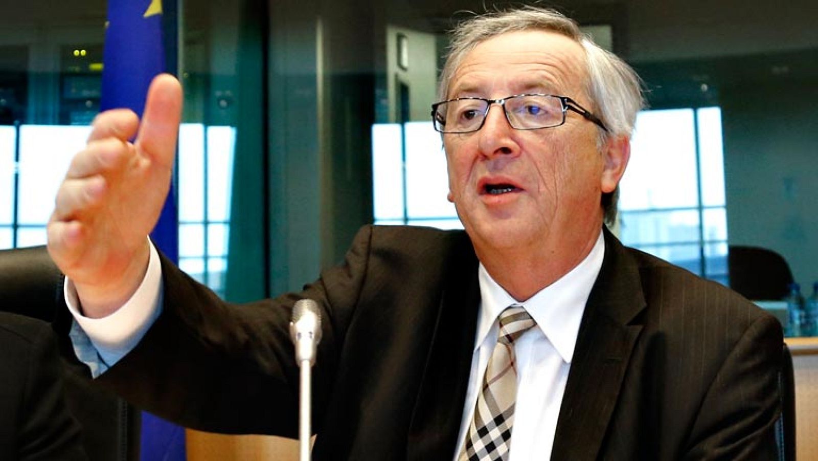 Juncker admite tener "muchas dudas" sobre el ritmo de ajuste exigido a países como España