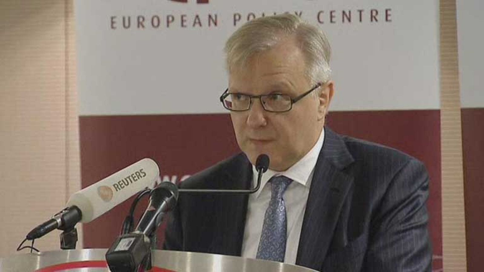 Olli Rehn admite que España podría tener más tiempo para reducir el déficit