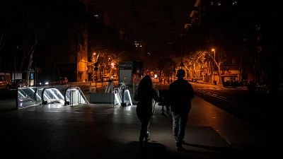 El 60% de los españoles cree que la información que dio el Gobierno durante el apagón fue insuficiente, según el CIS