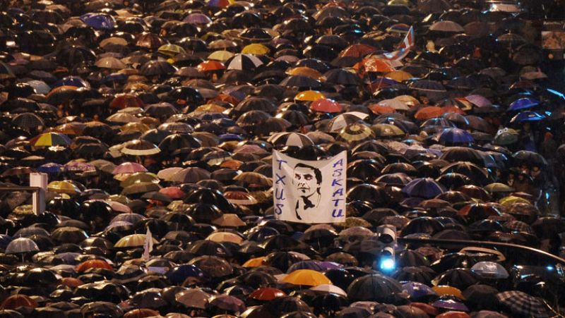 Miles de personas secundan en Bilbao la marcha de apoyo a los presos de ETA