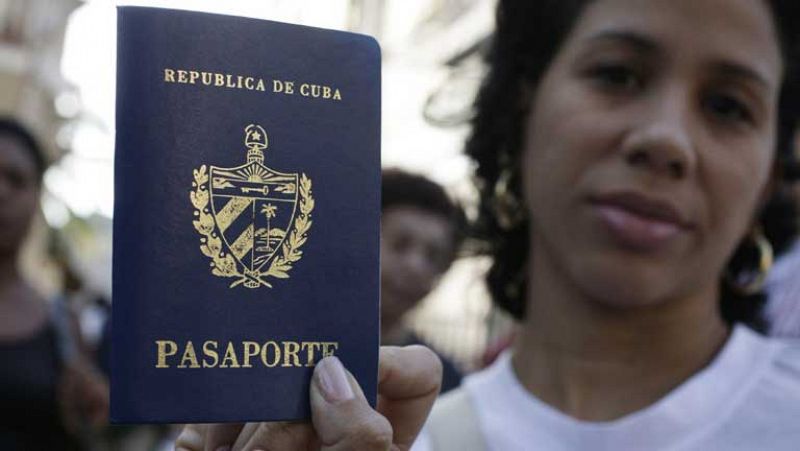 La nueva reforma migratoria de Cuba finiquita la política de restricciones para salir de la isla