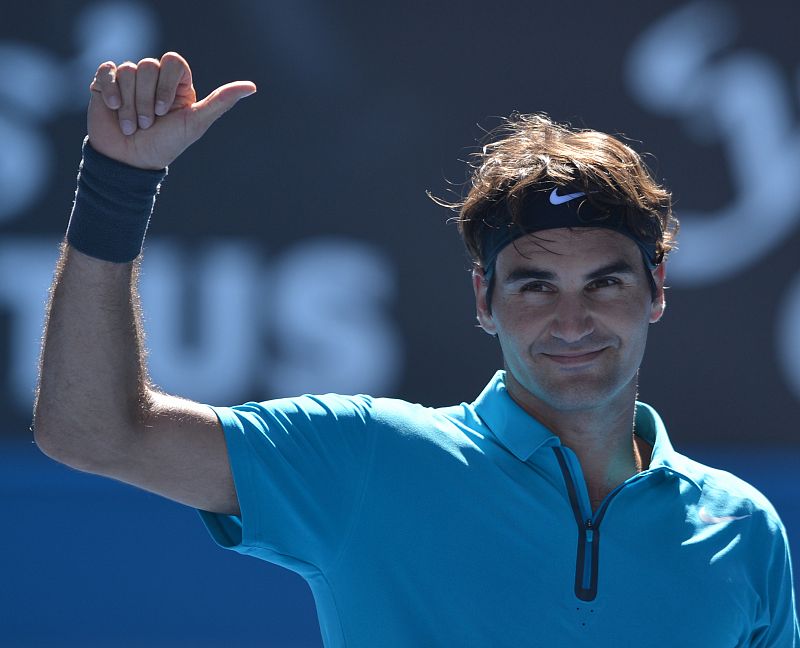 Federer y Murray vencen en su primer partido del Open de Australia