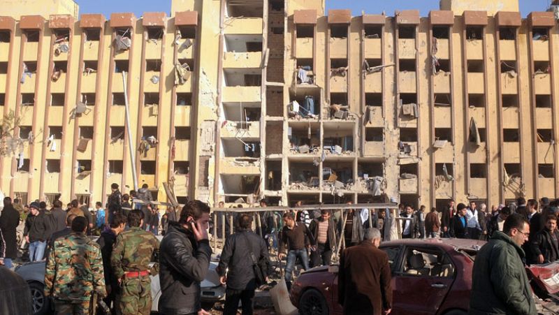 Más de 80 muertos en dos explosiones en la universidad de la ciudad siria de Alepo