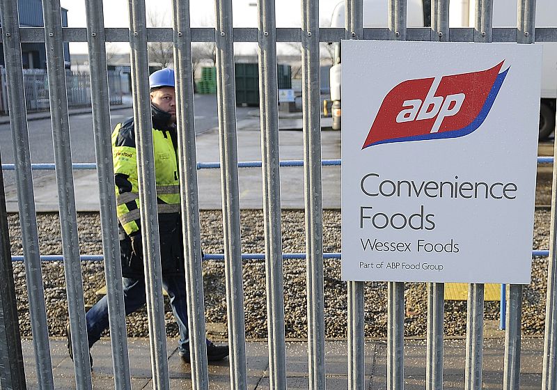 Irlanda halla carne de caballo de España y Holanda en hamburguesas de cinco supermercados