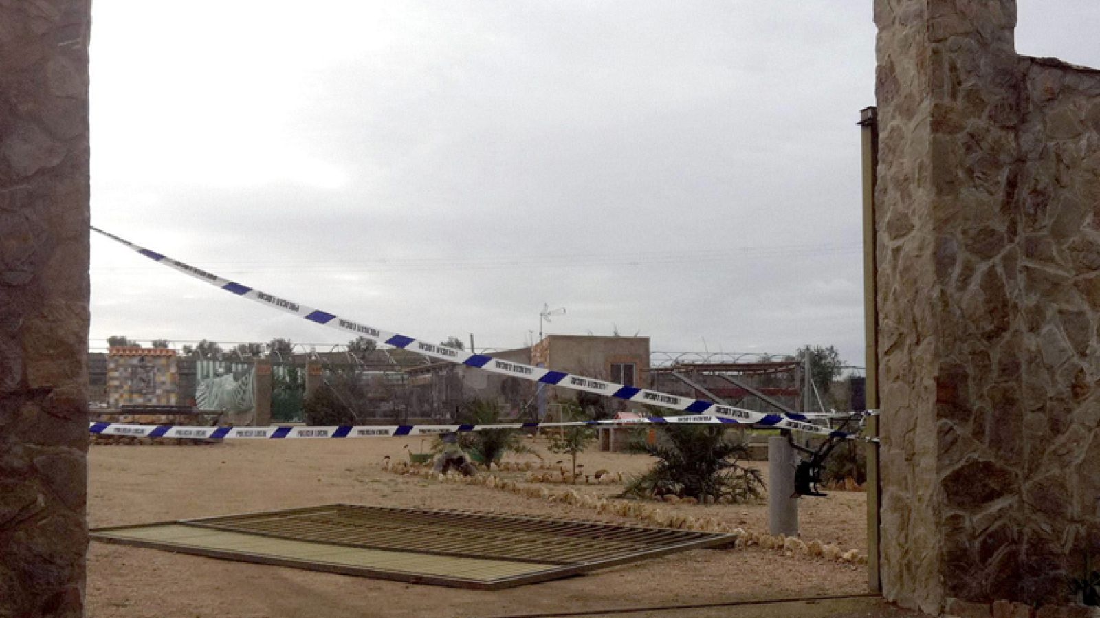 Muere una mujer por el temporal de viento en Badajoz | Ver
