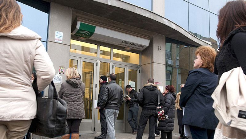 Rajoy anuncia la prórroga automática de los 400 euros hasta que el paro baje del 20%