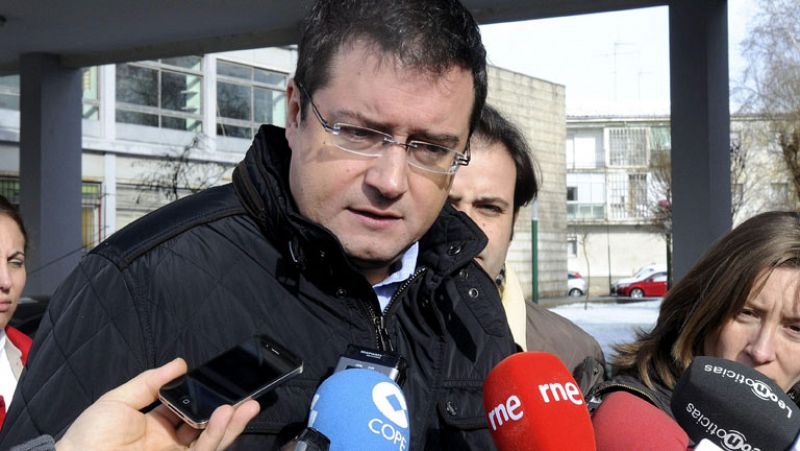 Oscar López llama "golfo" a Carlos Mulas y exige a Rajoy que expulse a los que haya en el PP