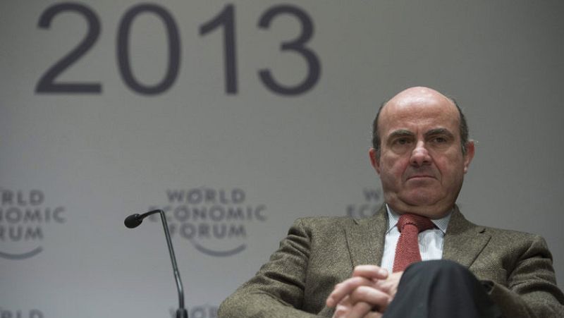 Luis de Guindos: "La economía española volverá a crecer en el segundo semestre"
