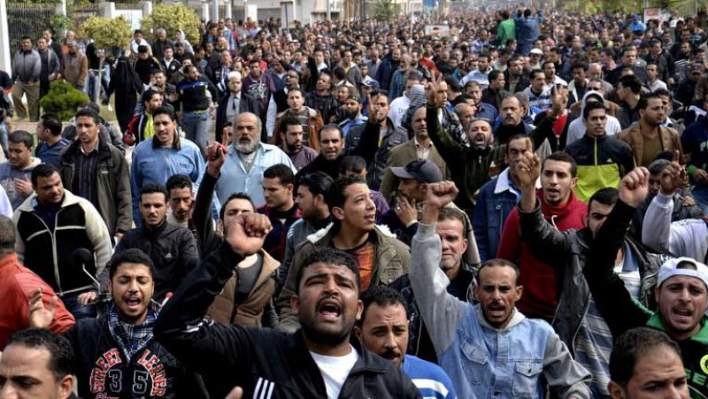 Morsi autorizará al Ejército a arrestar a civiles para detener la ola de protestas