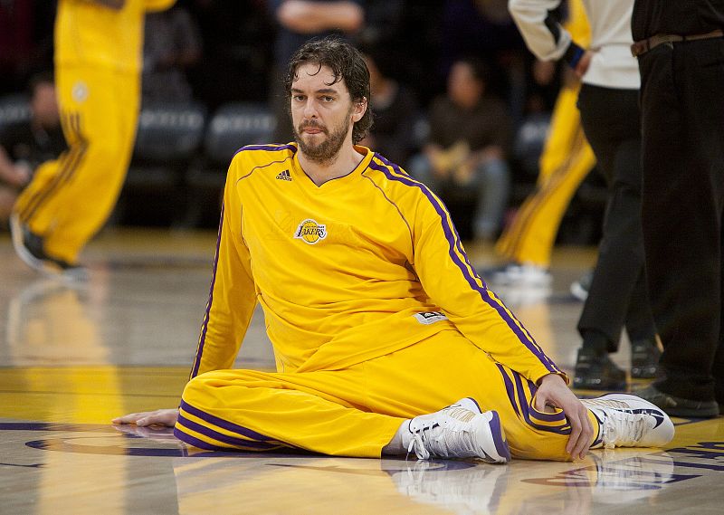 Pau Gasol cumple 5 años como jugador Lakers
