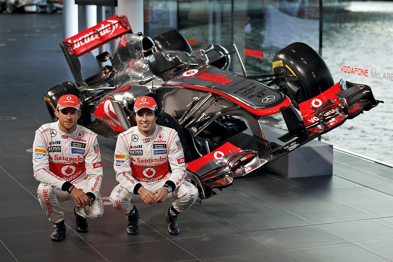 Button y Pérez desvelan el nuevo MP4-28 de McLaren en su cincuenta aniversario