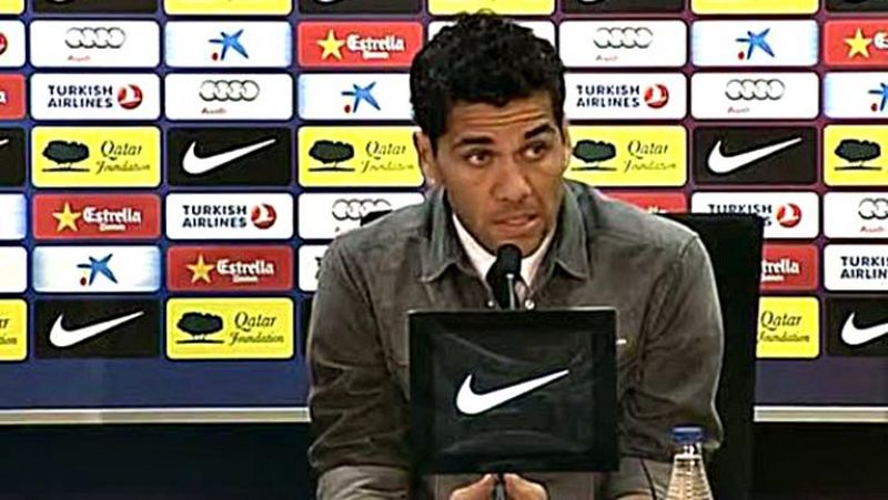 Alves: "Parece que si sacan tarjeta a Cristiano el derbi ya no tiene sentido"