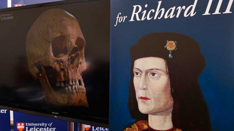 El rey Ricardo III, hallado bajo un aparcamiento de Leicester