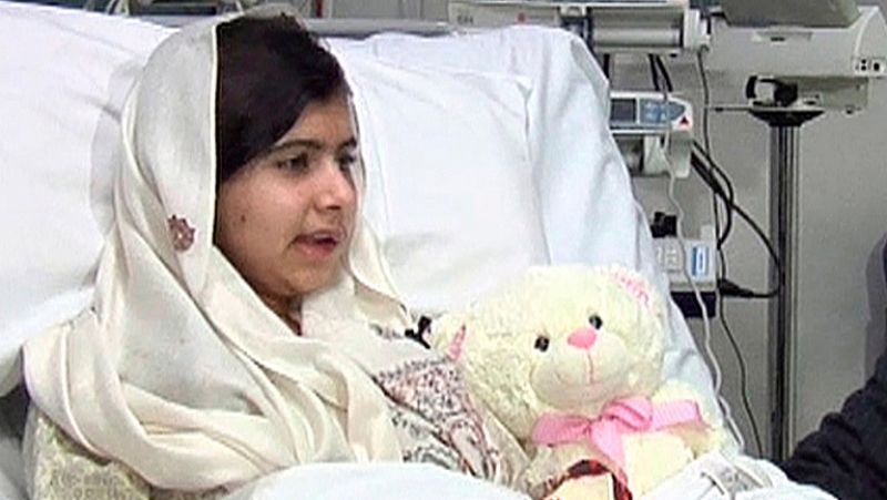 Malala reafirma su compromiso con la educación de las niñas paquistaníes tras el ataque talibán