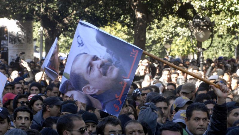Los islamistas de Túnez se rebelan contra un nuevo Gobierno tecnócrata