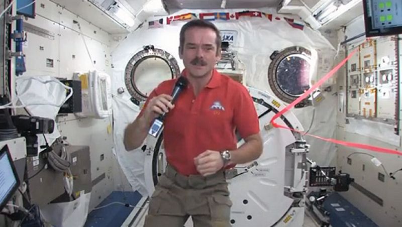 Un astronauta al 'Capitan Kirk': "Ayudamos a saber cuál es nuestro lugar en el universo"