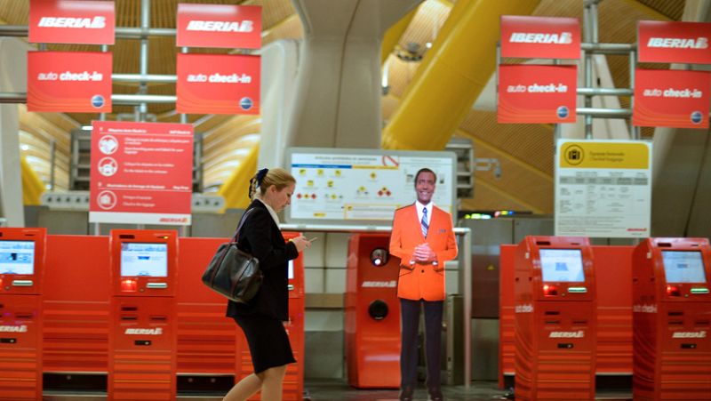 La segunda jornada de huelga en Iberia transcurre sin incidentes, aunque cancela 250 vuelos