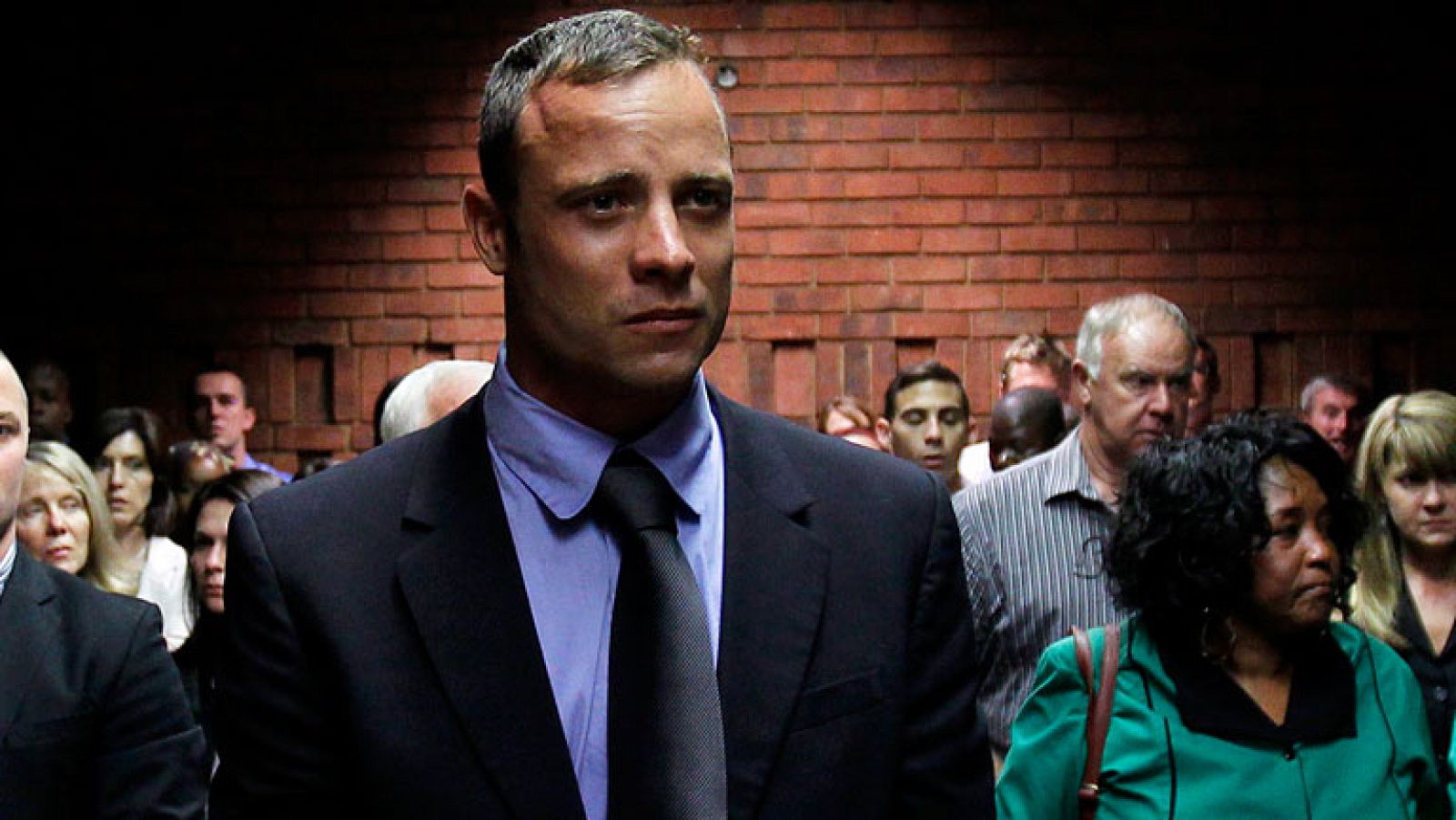 La libertad bajo fianza para Pistorius se pospone hasta el miércoles | Ver