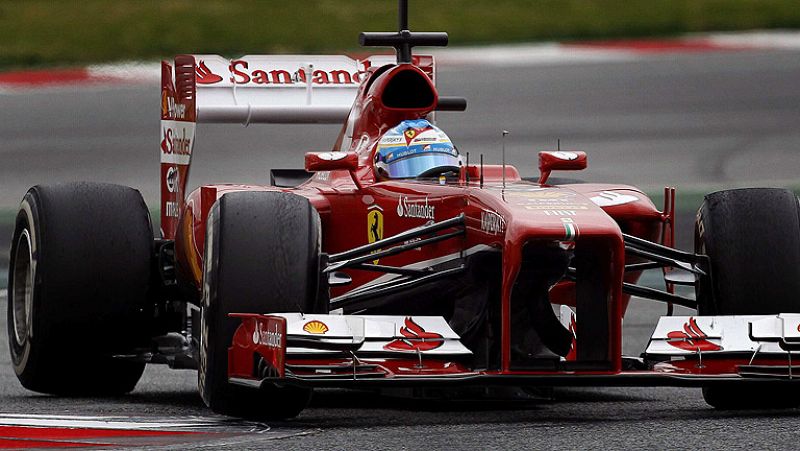 Alonso rebaja su 'crono' en la sesión vespertina y se mantiene tercero en Montmeló