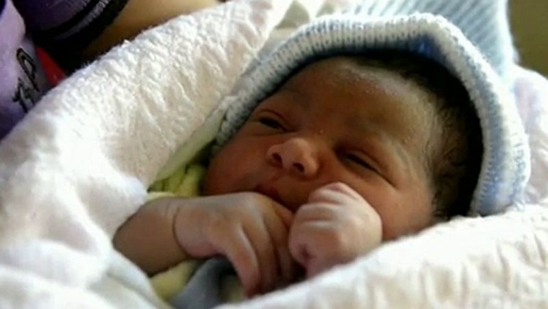 Nace Malik, el símbolo de una generación sin sida