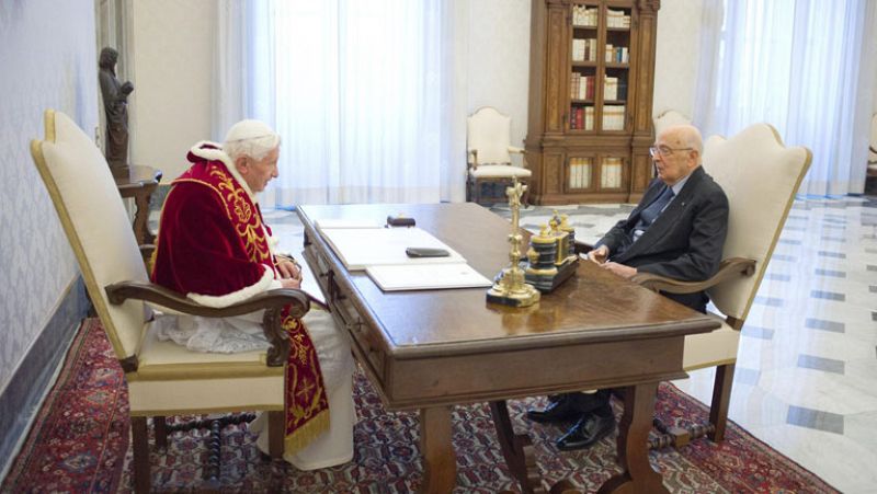 El papa Benedicto XVI alerta a los cardenales sobre el "mal, el sufrimiento y la corrupción"