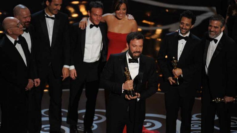 'Argo', mejor película de unos muy repartidos Oscar con 'La vida de Pi', líder con cuatro premios