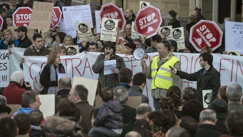 El desahucio de Aurelia, octogenaria de A Coruña, se suspende tras un acuerdo con los propietarios