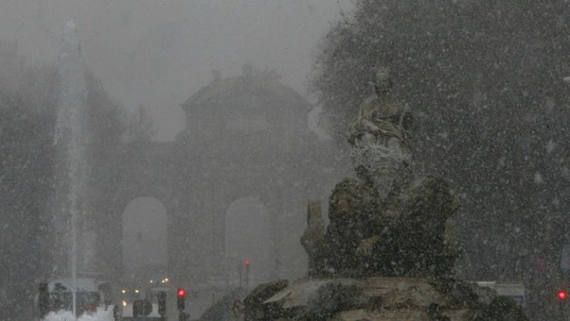 El temporal dificulta la circulación por carretera y deja sin clase a 5.000 alumnos en Castilla y León