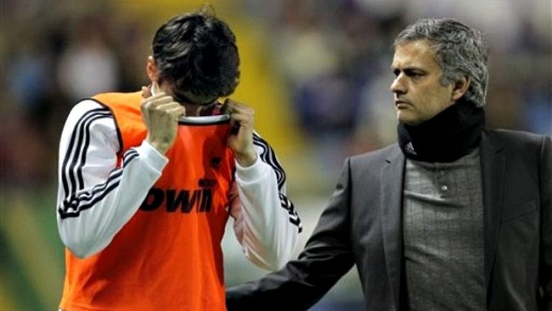 Dar la puntilla o dar oxígeno, he ahí la cuestión para Mourinho