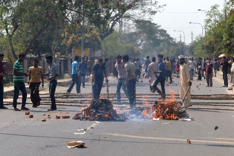 Cuarenta fallecidos en disturbios en Bangladesh tras la condena a muerte a un líder islamista