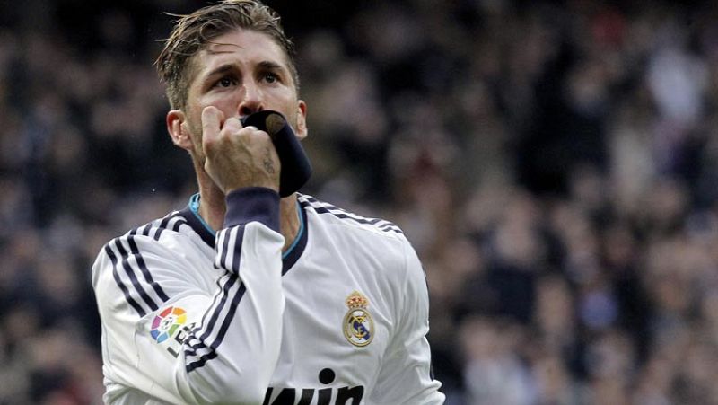 Ramos: "No sé si hay contacto con Adriano, pero no ha sido una jugada determinante"