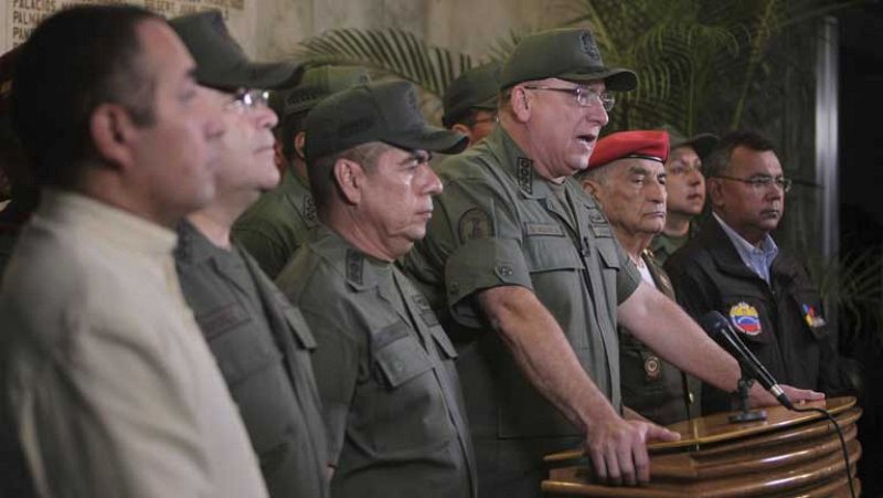 El Gobierno venezolano despliega el Ejército para garantizar "la paz" tras la muerte de Chávez