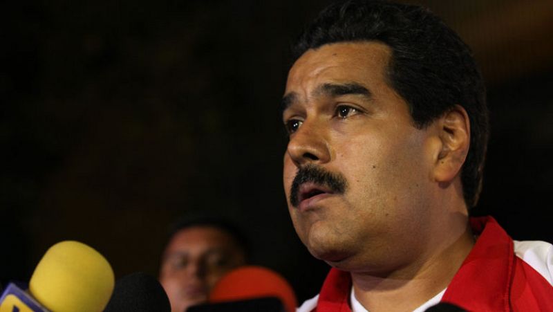 Venezuela celebrará elecciones en 30 días y Maduro asumirá la presidencia interina