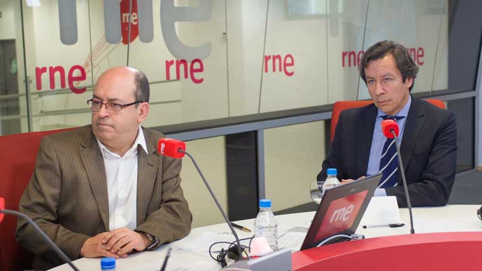 Floriano explica la demanda contra Bárcenas