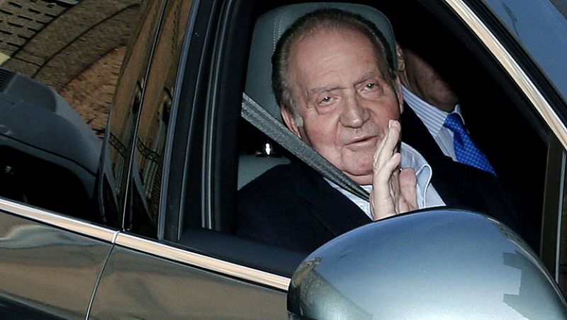 El rey "evoluciona dentro de la normalidad" y podrá recibir el alta este fin de semana