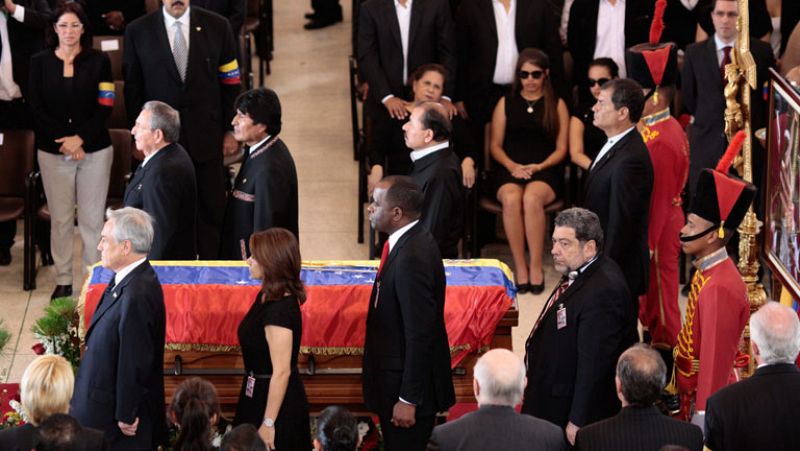 Chávez, despedido como un mártir en su funeral: "Nunca nadie fue tan injuriado"