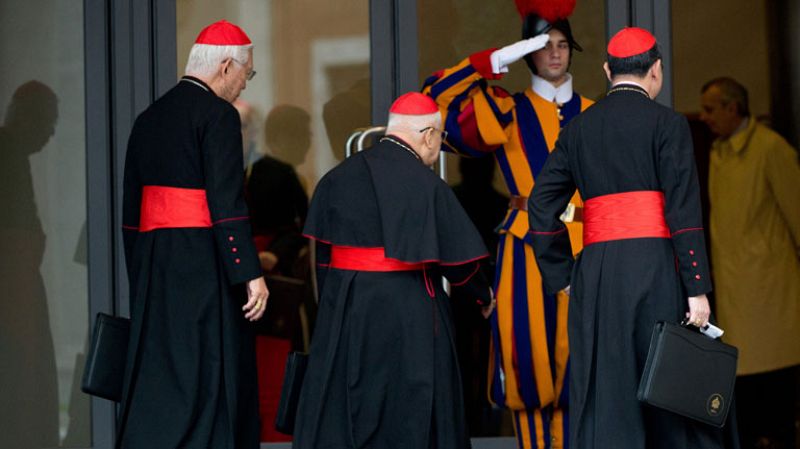 Los cardenales celebran su última congregación antes del cónclave