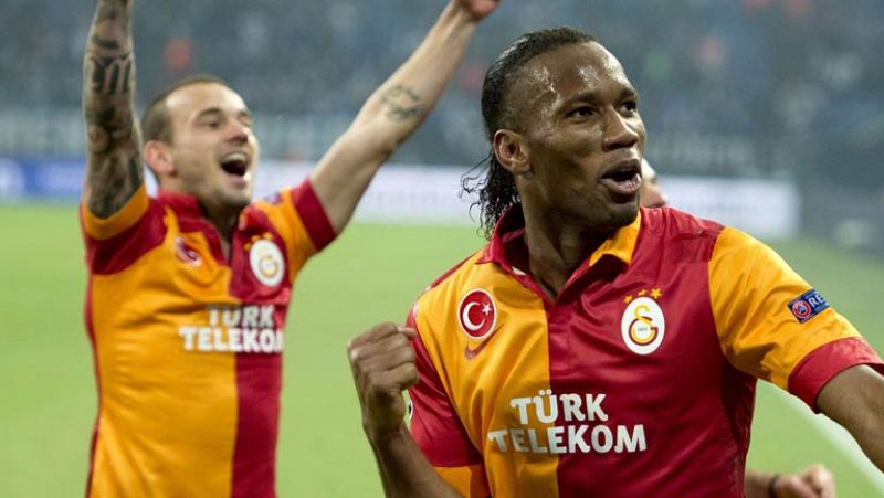 El Galatasaray se clasifica con un triunfo contra pronóstico