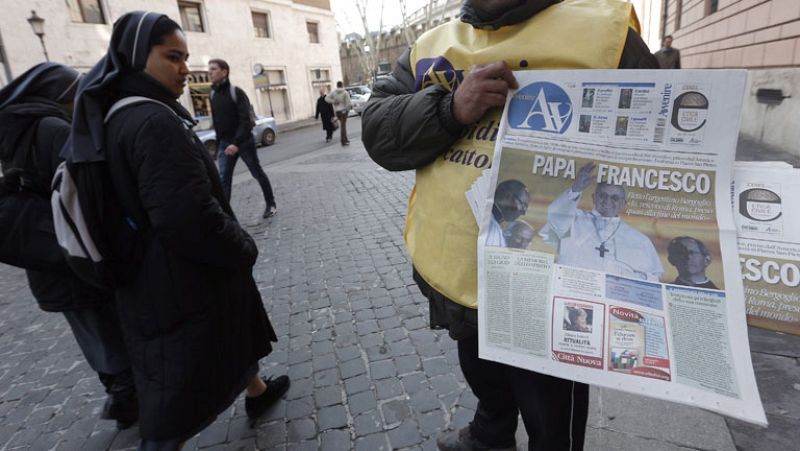 El papa Francisco, estilo 'wojtyliano' y alguna sombra de la época de la dictadura argentina